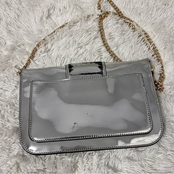 Stella McCartney Silver Metallic Gold Hardware Crossbody Bag Salma Hayek - Picture 13 of 16